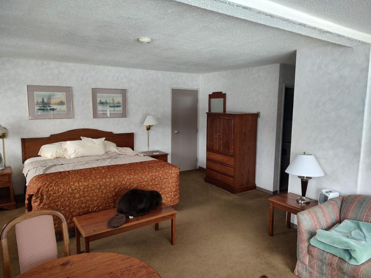 Lac Le Jeune Nature Resort Logan Lake Εξωτερικό φωτογραφία