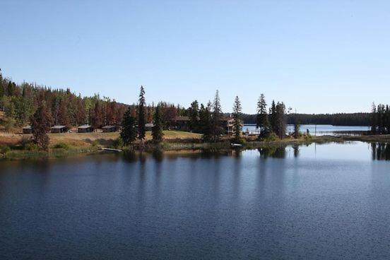 Lac Le Jeune Nature Resort Logan Lake Εξωτερικό φωτογραφία