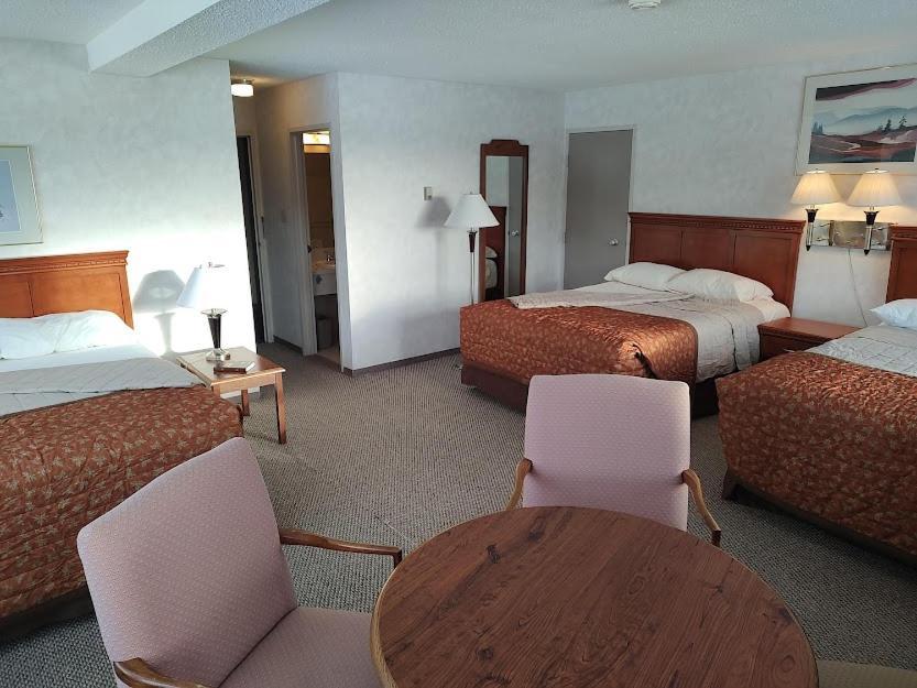 Lac Le Jeune Nature Resort Logan Lake Εξωτερικό φωτογραφία