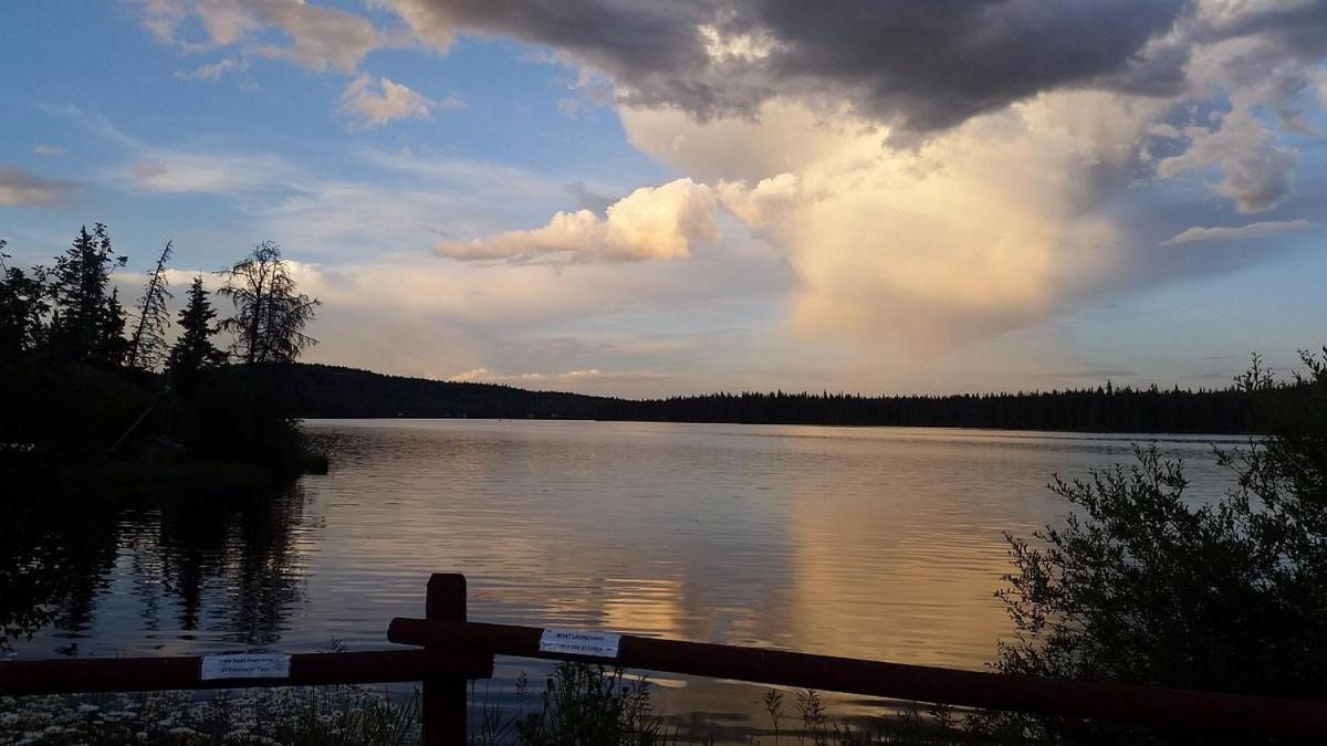 Lac Le Jeune Nature Resort Logan Lake Εξωτερικό φωτογραφία