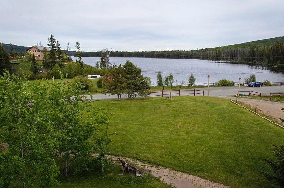 Lac Le Jeune Nature Resort Logan Lake Εξωτερικό φωτογραφία